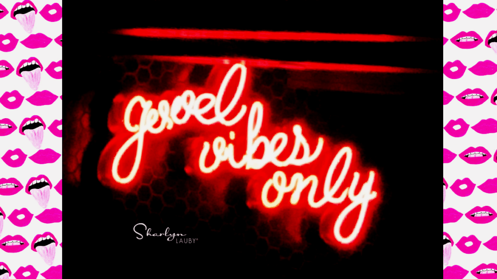 wall red neon sign good vibes only